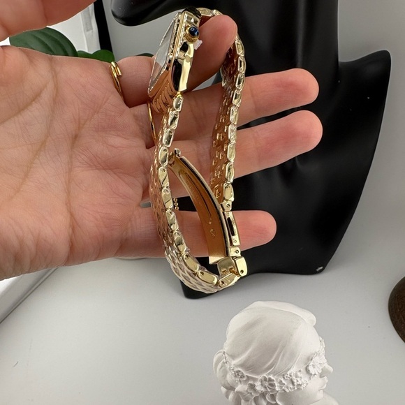 Panthère Gold Plated Stainless Steel Watch - Picture 13 of 13